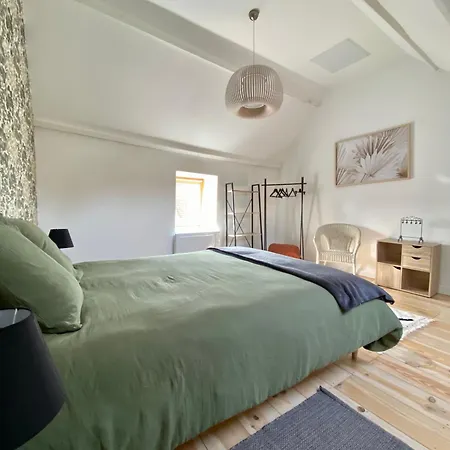 De La Tour Carree بيت للعطل