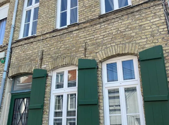 De La Tour Carrée *