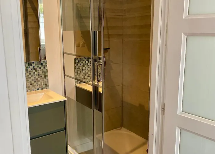 Hébergement de vacances De La Tour Carrée